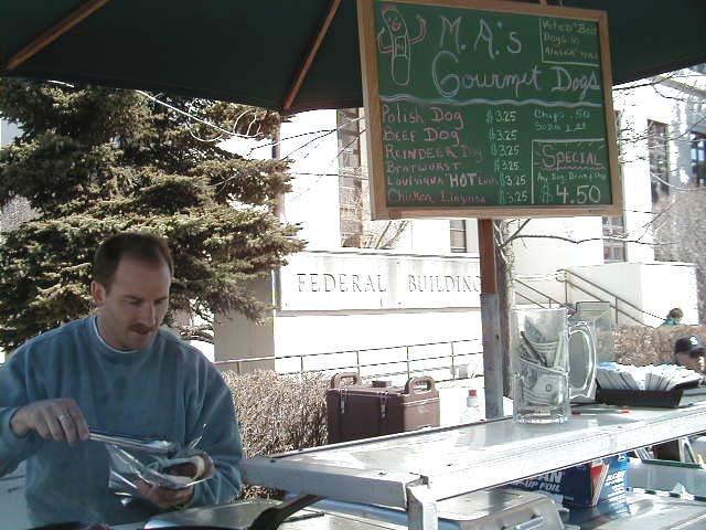 gourmetdogs.jpg (73300 bytes)